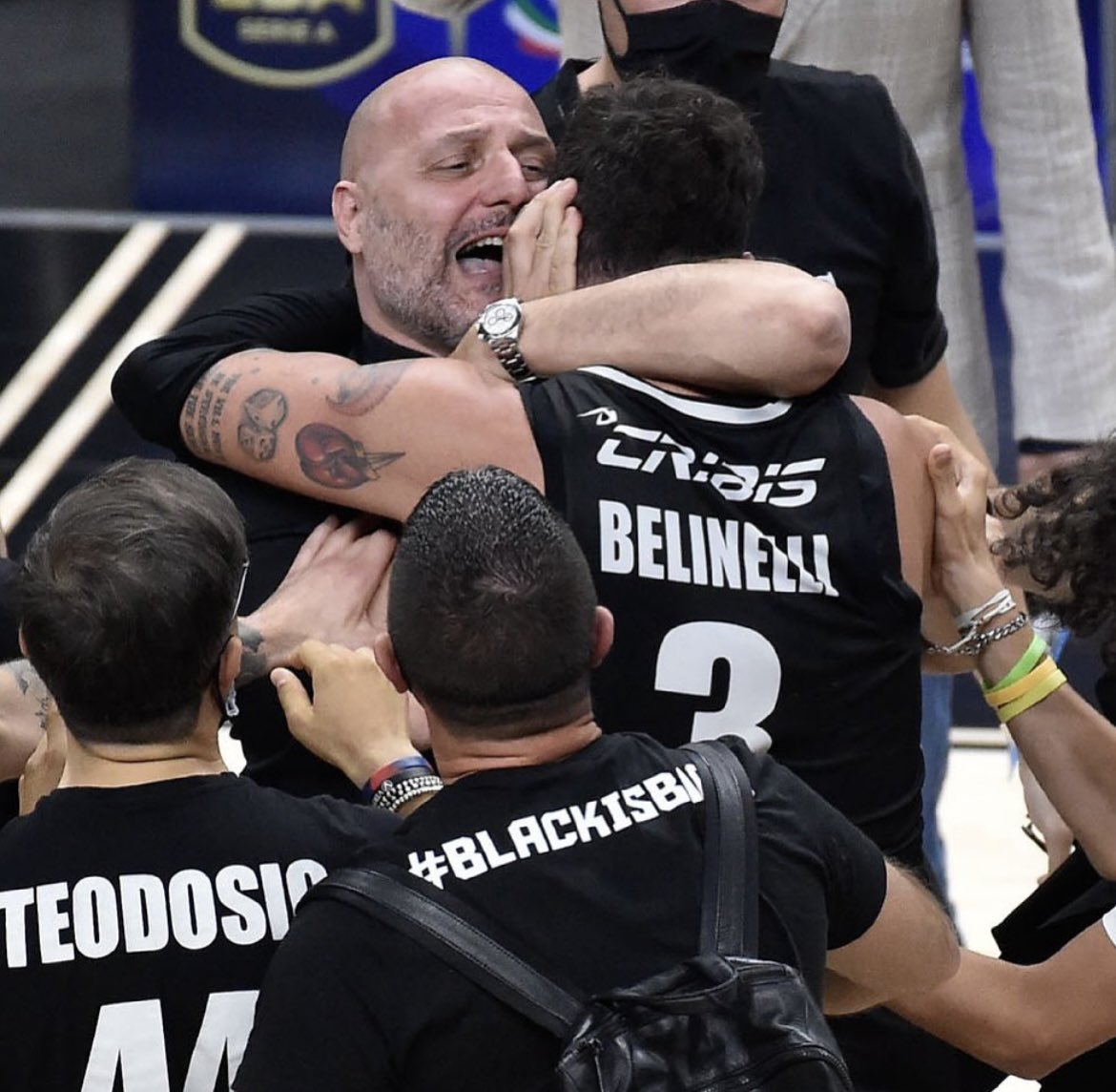 Penso che questa foto parli da sola.
Ce lo siamo promessi tanto tempo fa e siamo riusciti nell’impresa.
Grazie coach