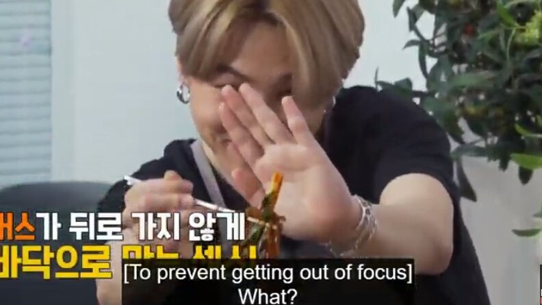 jtoni_n's tweet photo. Just bts being pro youtubers https://t.co/ZGvOkvyBgt