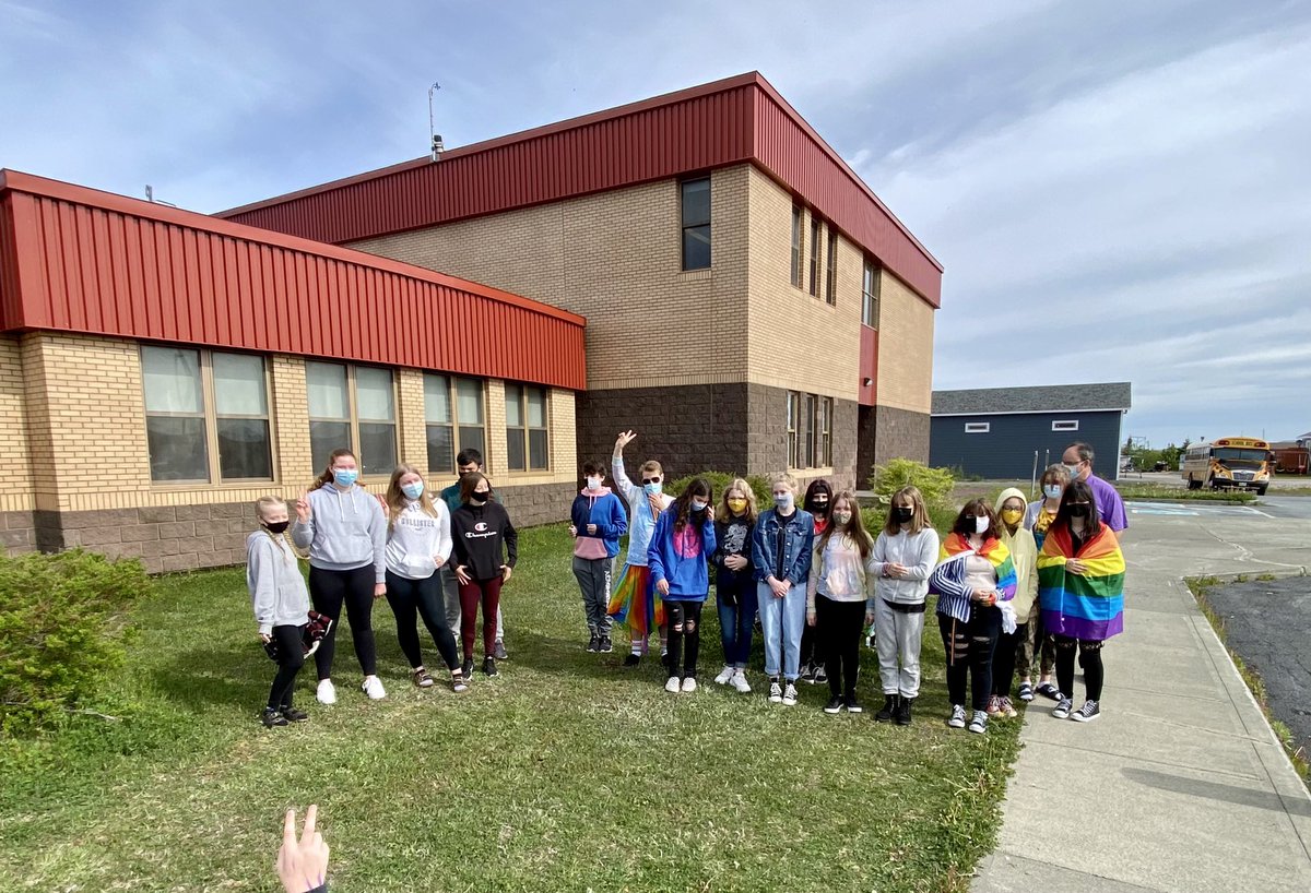 BaccalieuSchool's tweet photo. Students learning more about how to have and use their voice for equality and equity! #baccaPRIDE #Pride365NL 🏳️🌈🏳️⚧️✊🏿 https://t.co/l6XrZPCHOU