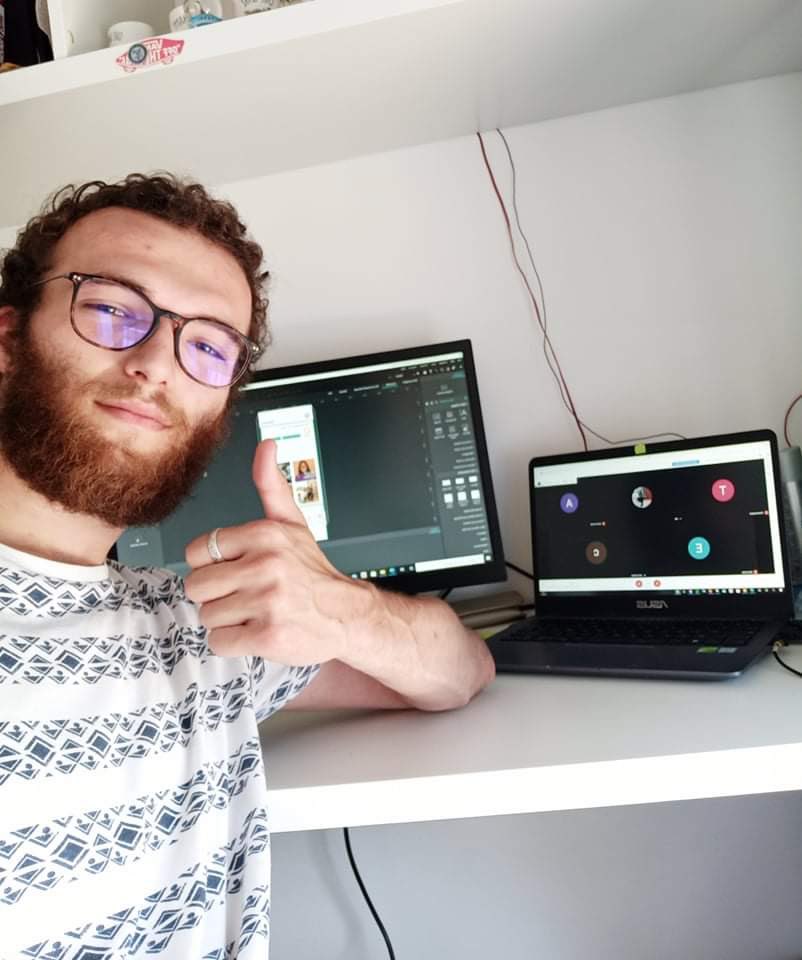 2021Charitos's tweet photo. Simon &amp; Thomas les co-fondateurs de Charitos 💚 ne lâchent rien et continuent de produire 😁 
En même temps ils sont en réunion avec toute l’équipe afin de peaufiner les détails du projet 📱
#psbhack2021 #TechForGood @karina_pika @cedricmoretau @PerezOfficiel https://t.co/qXvImngAIl