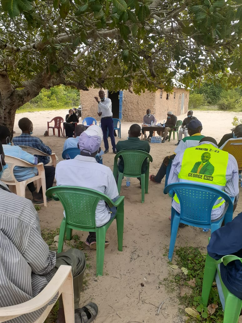ofclkenya's tweet photo. Our team today on the ground in Kilifi County led by @rashidmbwiza sensitising the locals on Conflict resolution (Mediation) and property Ownership and Management.
@BaseTitanium @Thehijabimento1 @JamiiAction @JacMediaKenya @Honourable16 @mwatondo @Jembe002 @zainabchitsang3 https://t.co/Kdc9fWOQ7v