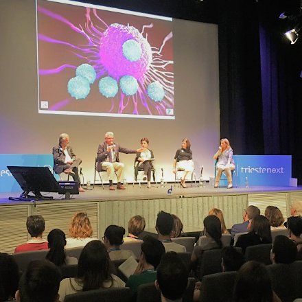 Ultimi posti per la #TriesteNext Academy: dal 24-26 settembre 2021, un'opportunità per partecipare al Festival e incontrare i grandi nomi internazionali della ricerca con un programma di tre giorni di talk, laboratori e conferenze. Info e deadline: triestenext.it/academy