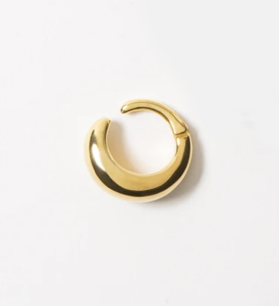 Fashion Express Pa Twitter 川口春奈 さん衣装 着飾る恋には理由があって 第9話 川口春奈さん着用アイテム オフィスのシーンで着用 くるみちゃんは左右の耳に異なるデザイン のgoldのイヤーカフを着けていました 詳細はこちら T Co