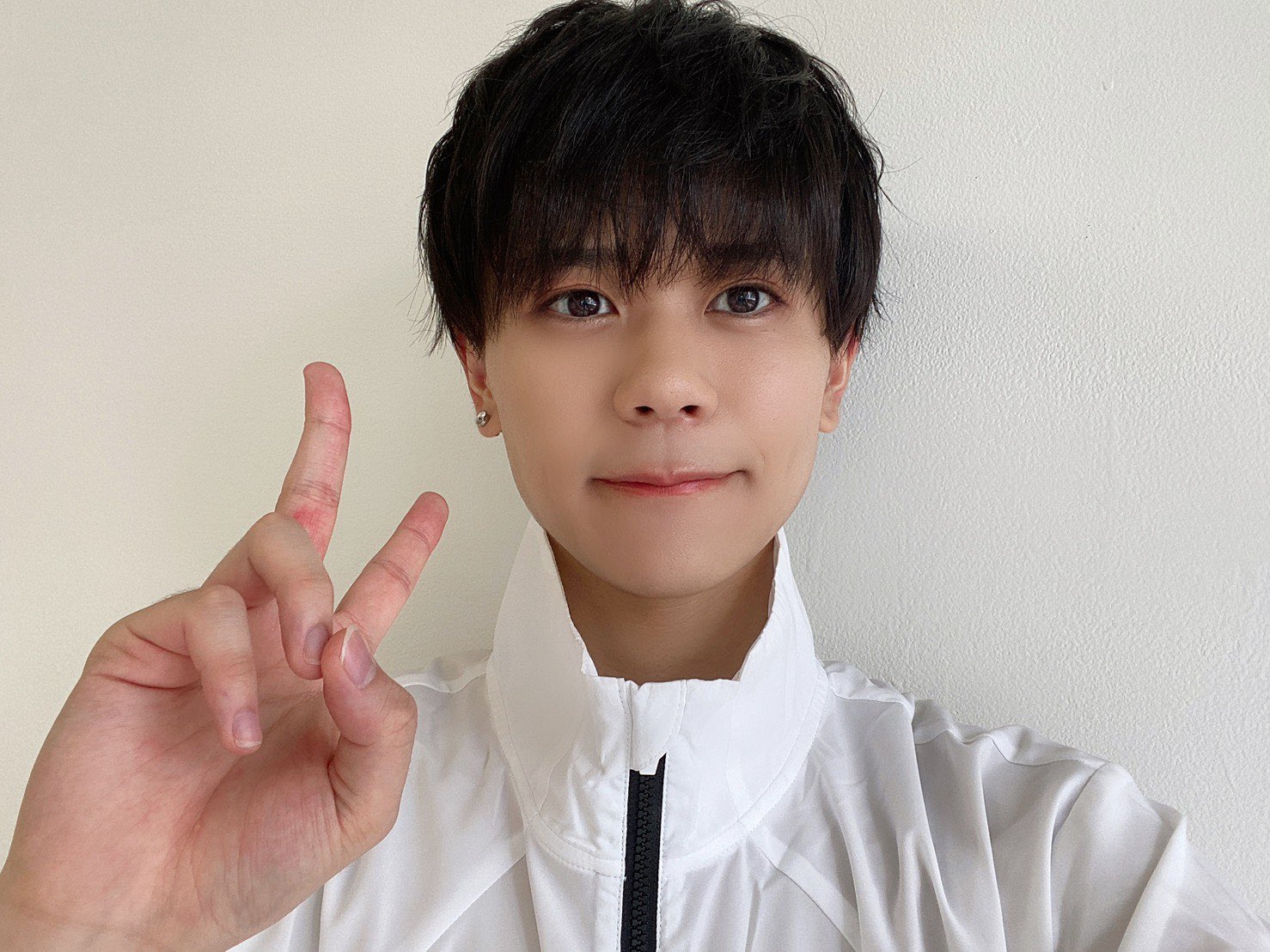 激安】 INI藤牧京介、22歳の誕生日迎え祝福の声続々 歌声＆甘い