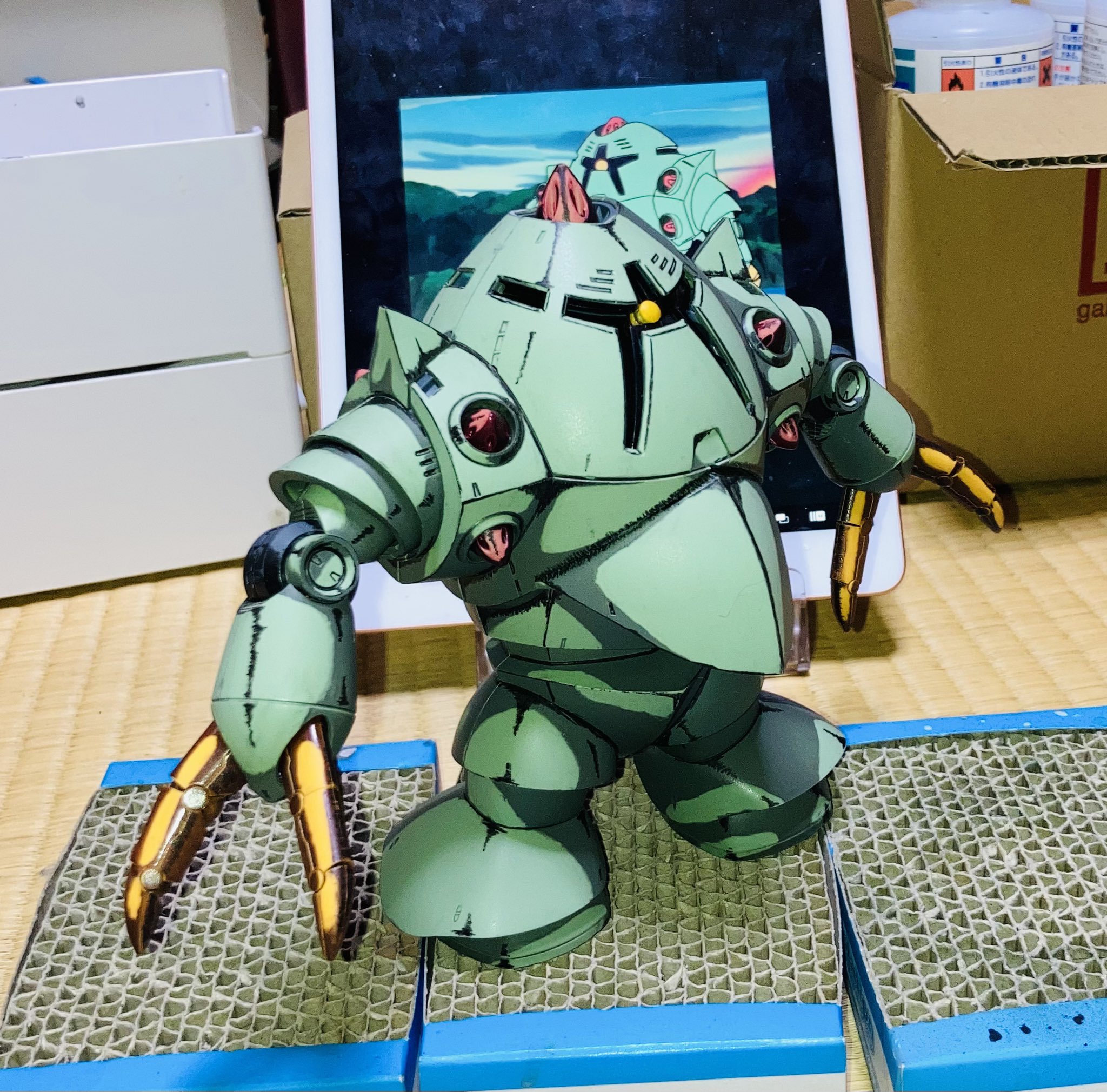 とき ジオン水泳部員ロールアウト 70 S 80 Sアニメ塗りを意識しました 簡単成形色仕上げ 合わせ目無視 ゾック ガンプラ イラスト風模型 T Co Oa9dykrgt8 Twitter