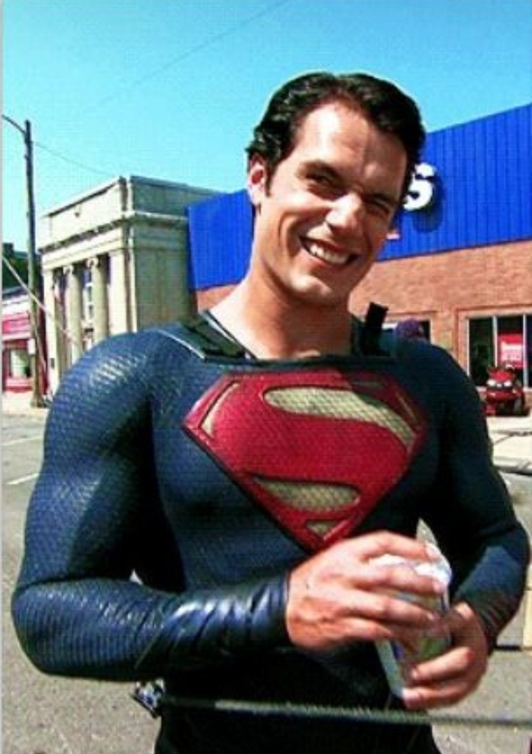 Z on Twitter  Superman henry cavill, Superman cavill, Superman suit