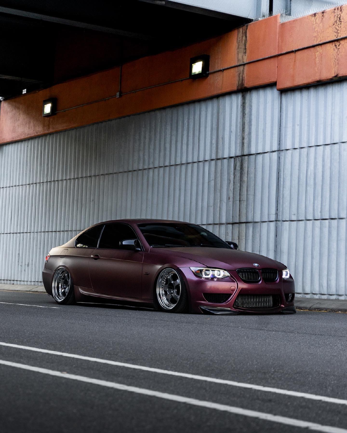 Euey on Twitter: "Bagged e92 #bmw #e92 #stance #bagged  https://t.co/RmbKFwyMRw" / Twitter