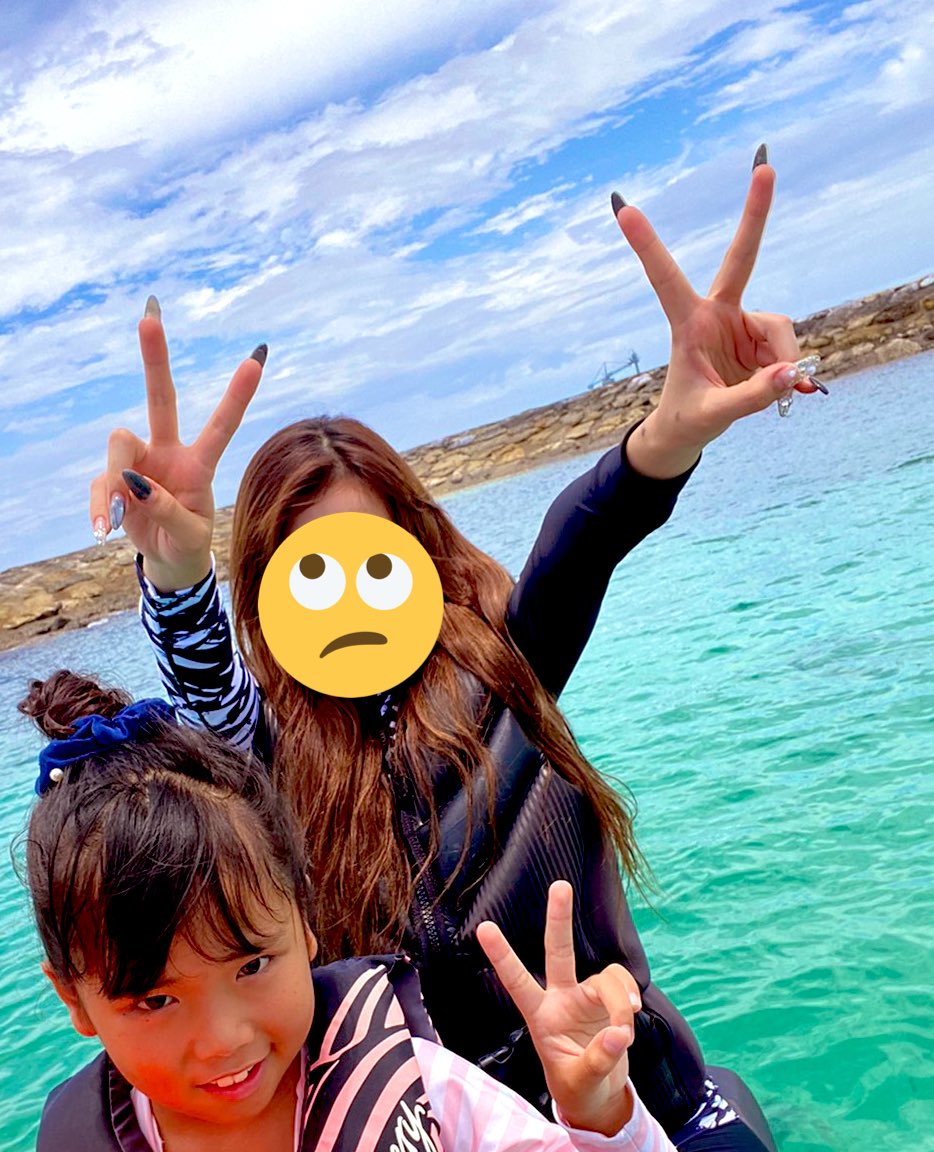 pi_rns's tweet photo. ジェットで振り回されて、どうしても落ちたくなくて全力でしがみついたお陰で右腕負傷。笑

ルナも楽しんでた👙🌊🌴☀🌧🏄🏻‍♀️

誰かジェットの免許取りに行く人居ないかなぁ🤔一緒に行きたい https://t.co/kSF61p3q7D