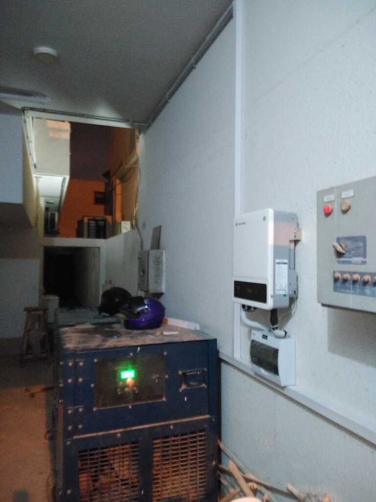 Our customers are saving money every day with their net-metering solar systems!

This installation features:
- 15 kilowatts solar panels from JA Solar (a Tier 1 manufacturer)
- Panel frames in galvanised steel
- GoodWe inverter

Find out more: go.ecoenergy.global/CZ7oqk