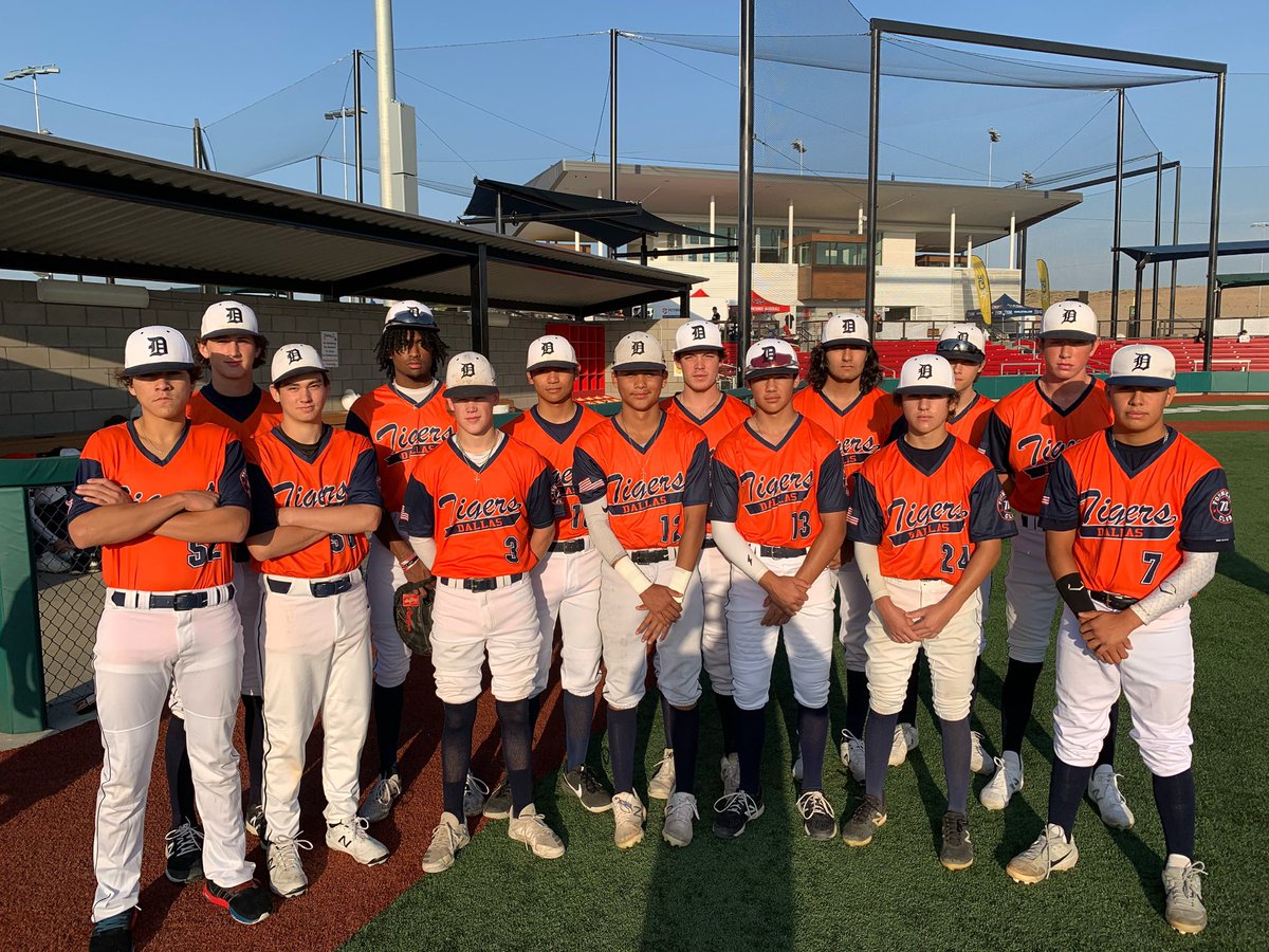 PathwayBB's tweet photo. Dallas Tigers 16’s ready to roll here in ABQ. @DTigerBaseball https://t.co/jByzBCfnye