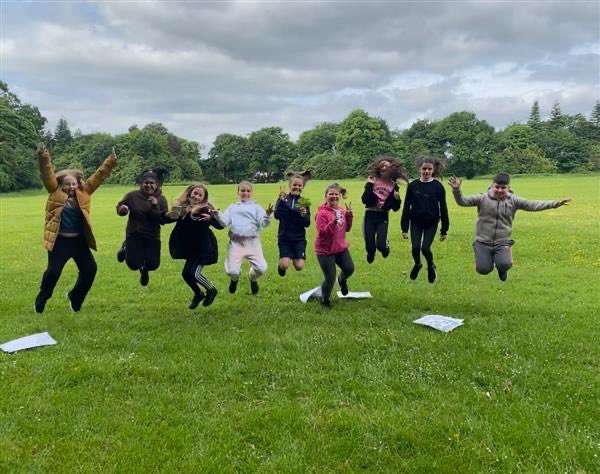 HowdenStAndrews's tweet photo. #P6 #Howdenpark #Outdoorlearning #funinthesun https://t.co/4ilGKojFBT