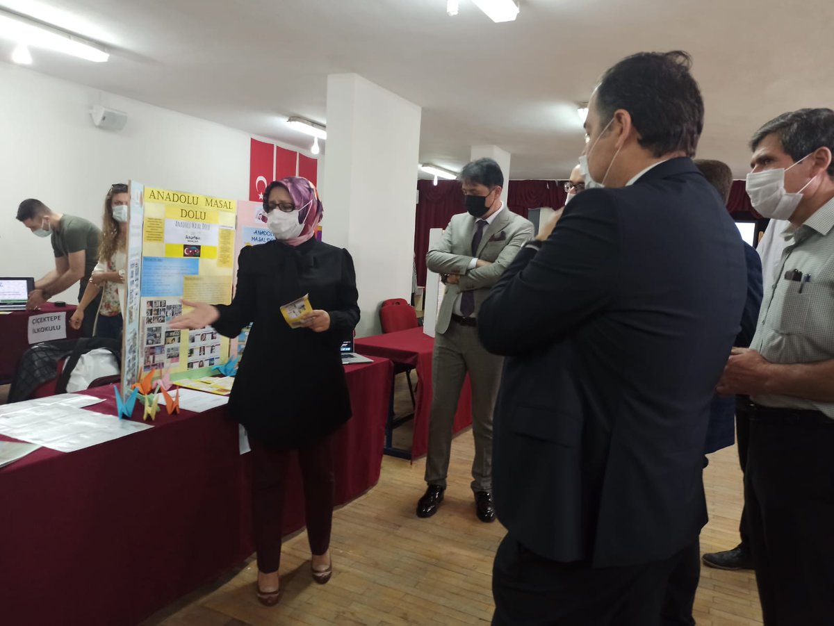 <a href="/DoluMasal/">Anadolu Masal Dolu</a> Dinar kaymakamımız sayın Selami Kapankaya'nın katılımıyla Dinar eTwenning Sergisinde projemizi tanıttım.  <a href="/tcmeb/">Millî Eğitim Bakanlığı</a> <a href="/afyonilmem/">Afyonkarahisar İl Milli Eğitim Müdürlüğü</a> <a href="/dinarmem03/">Dinar İlçe Milli Eğitim Müdürlüğü</a> m.facebook.com/story.php?stor…
