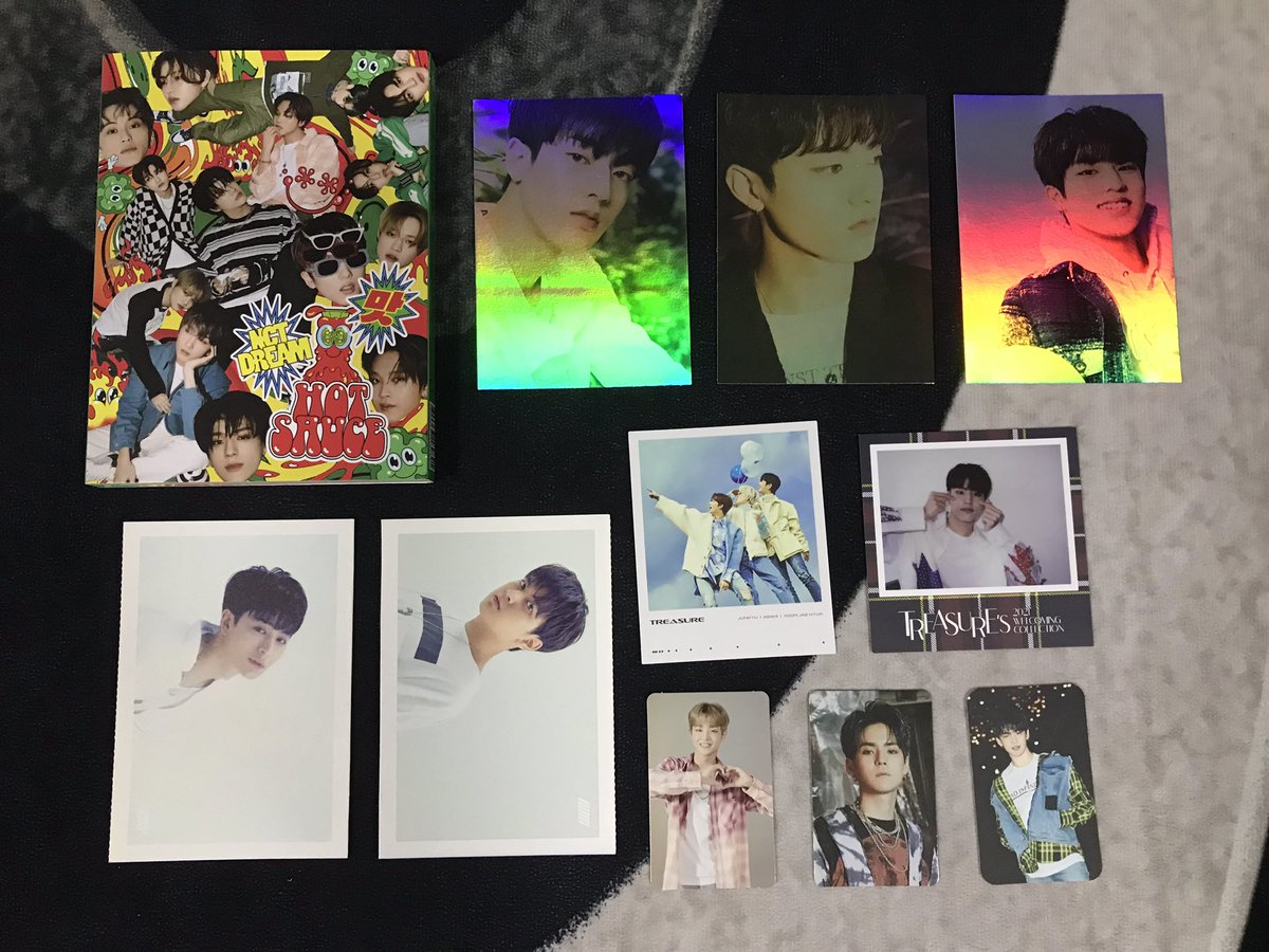 rutoshxxbi's tweet photo. WTS 🇲🇾 [ HELP RT ] 

CLEARANCE 

HELP ME CLEAR THIS 🥺💗

price in the picture 🤗👇🏻

#pasarNCT #pasarTREASURE #pasariKON https://t.co/NSbVhsnbps