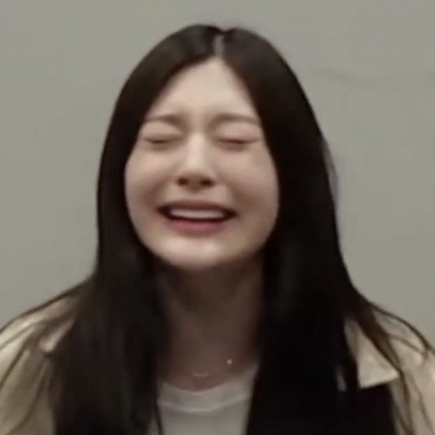 tinyseeuns's tweet image. welcome to a safe space for seeun lovers ^^ i post often so turn on notifs! dm to be tagged in edits (or for any other reason)! most importantly, be positive and don&apos;t comment mean things! #STAYC #스테이씨 #Seeun #세은 @STAYC_official