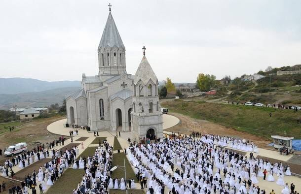 Lily__Ray's tweet photo. #Shushi, the heart of #Artsakh, is sad &amp; occupied today. There are 2 dictators right now in Shushi, celebrating their invasions, destructions &amp; ethnic cleansing of Armenians. Praying for Shushi's liberation &amp; hoping to see another another unprecedented wedding ceremony! https://t.co/fFZo2upGAN