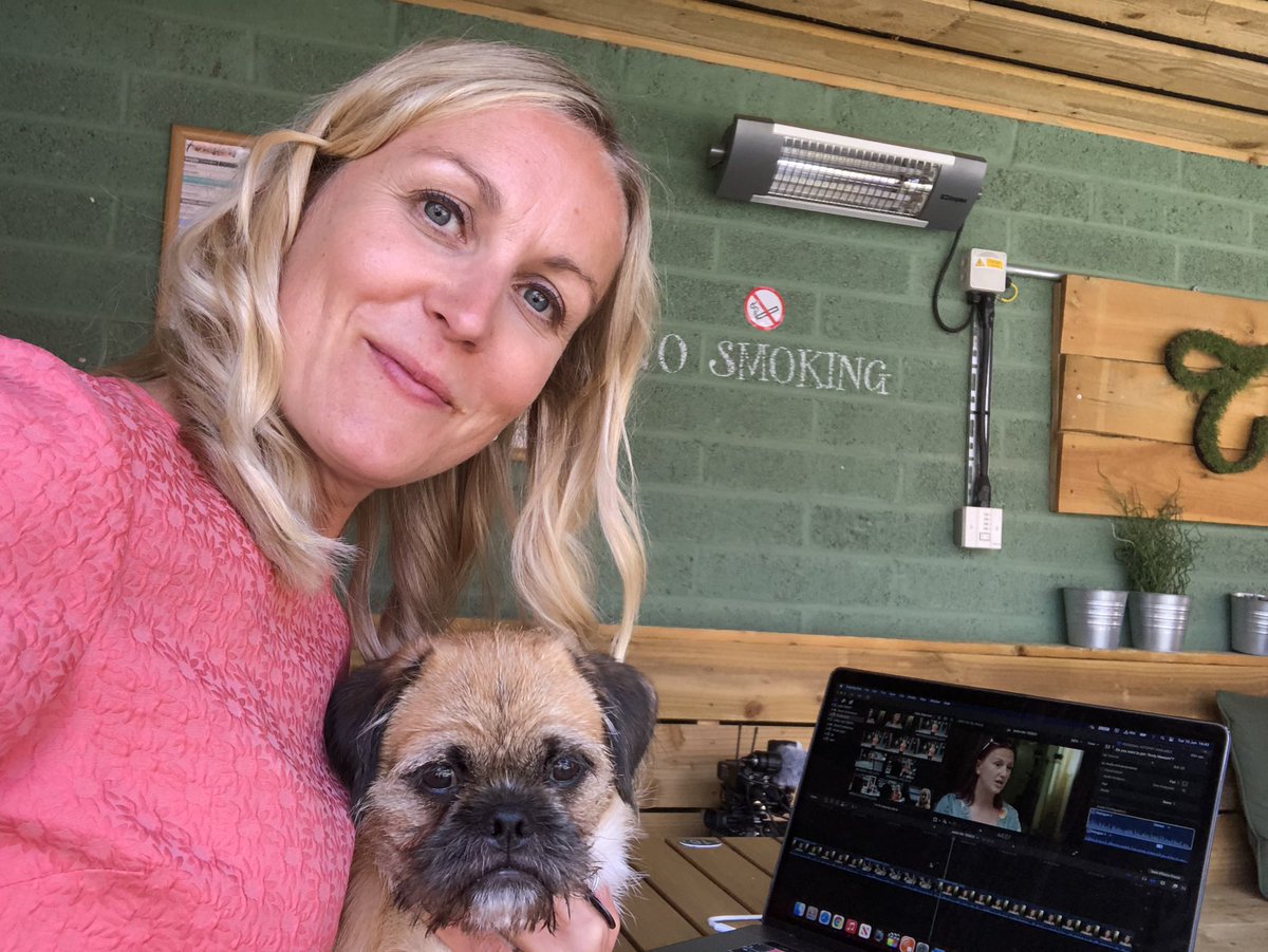 katebradbrook's tweet photo. Cameraman Andy is looking a bit RUFF these days! 😆 #editing #tvediting #tvnews #bedford #itsadogslife @BBCLookEast https://t.co/Mywwf2xq2i