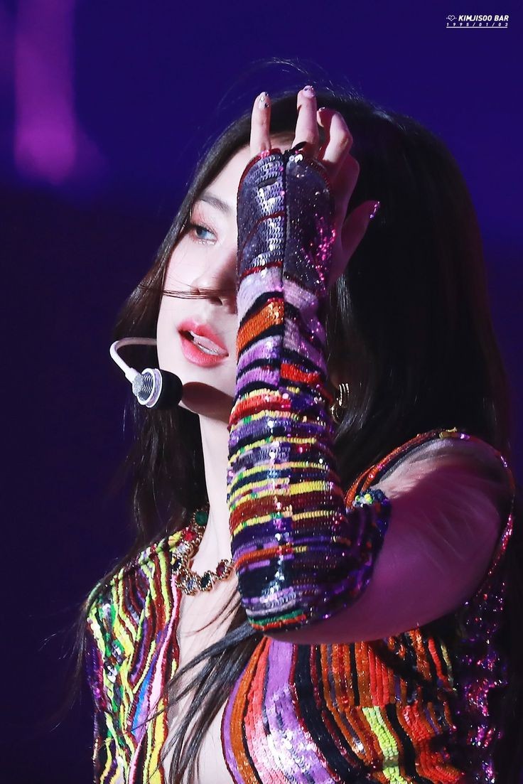 flawlessooya's tweet photo. My biases are Jisoo, Junkyu, and TOP cuz I like collecting visuals with unique character lol ❤ https://t.co/sDttLi7WMT