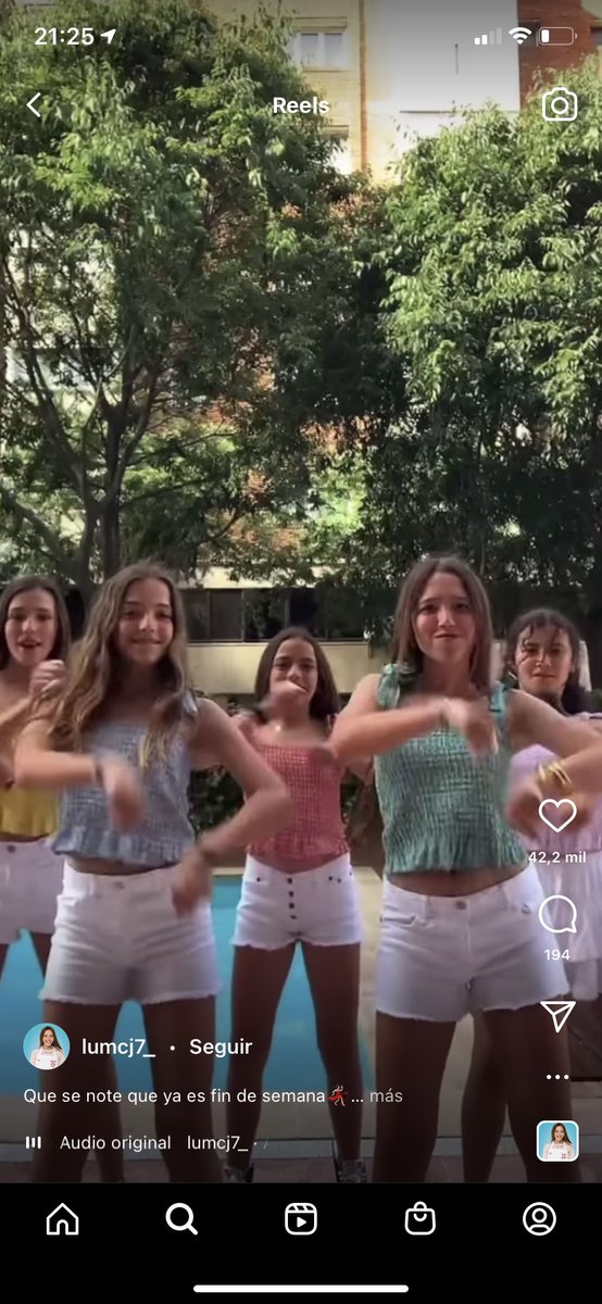 amedc3099's tweet photo. En primaria los últimos días de clase.
Podríamos ser perfectamente @26Angela3 @18sara2 @Mariazogil99 https://t.co/SiBeWLw6Og