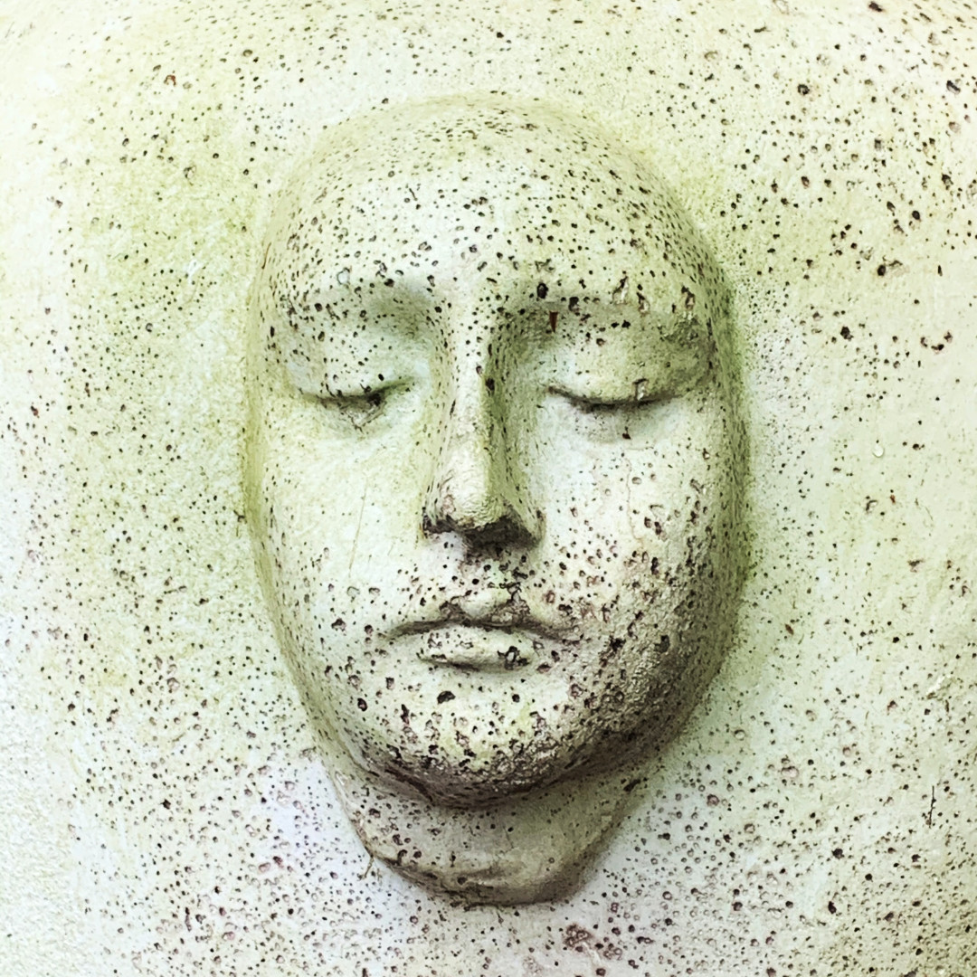 legisconsulting's tweet photo. Cámaras de reconocimiento facial (de Mercadona en este caso):

—Vulneran derechos fundamentales (los datos personales lo son).
—No respetan prerrogativas mínimas.
—No son una medida proporcional. 
—Necesario consentimiento.

https://t.co/nreKQ9JTaP

#LegisPills #LOPD #RGPD https://t.co/7CoWPPzrV5