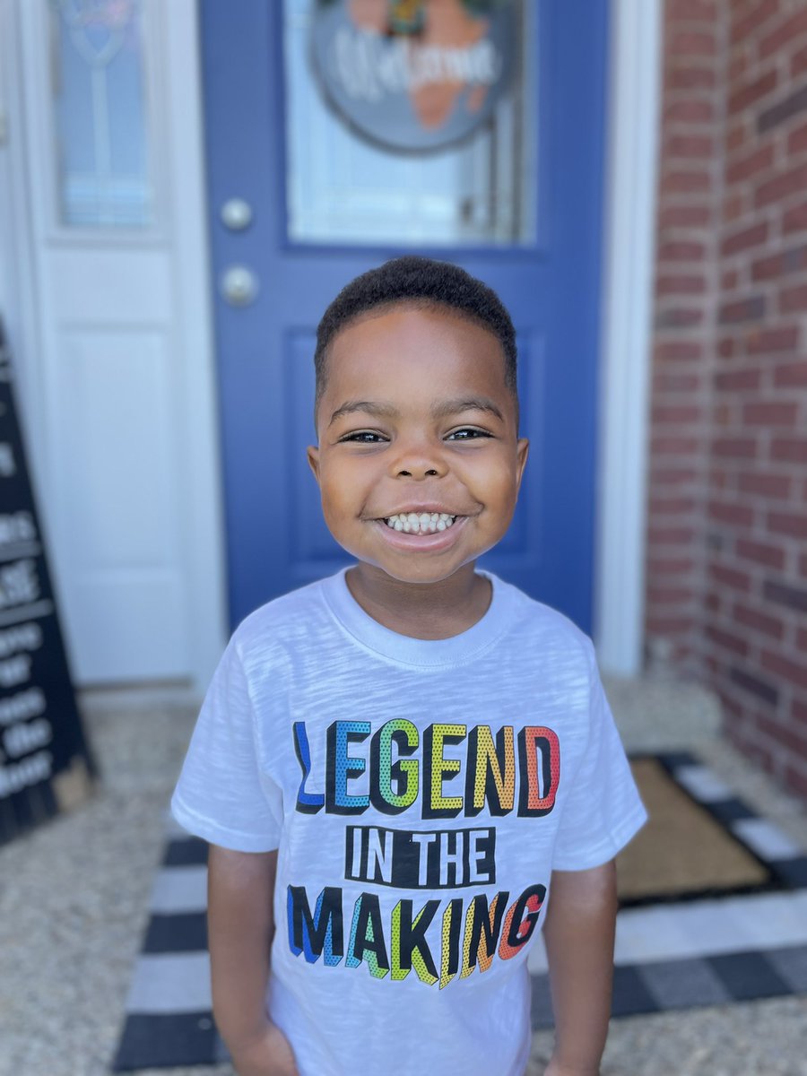 🎉 4…. MY BABY BOY IS 4!! 

If you know Owen, you know he is a WHOLE VIBE! He is so fun, loving, caring, spunky annnnnd doesn’t take mess from anyone. 😂 

I love you sweet boy!🤎 #LegendInTheMaking 

Thank you God for picking me to be his mommy!