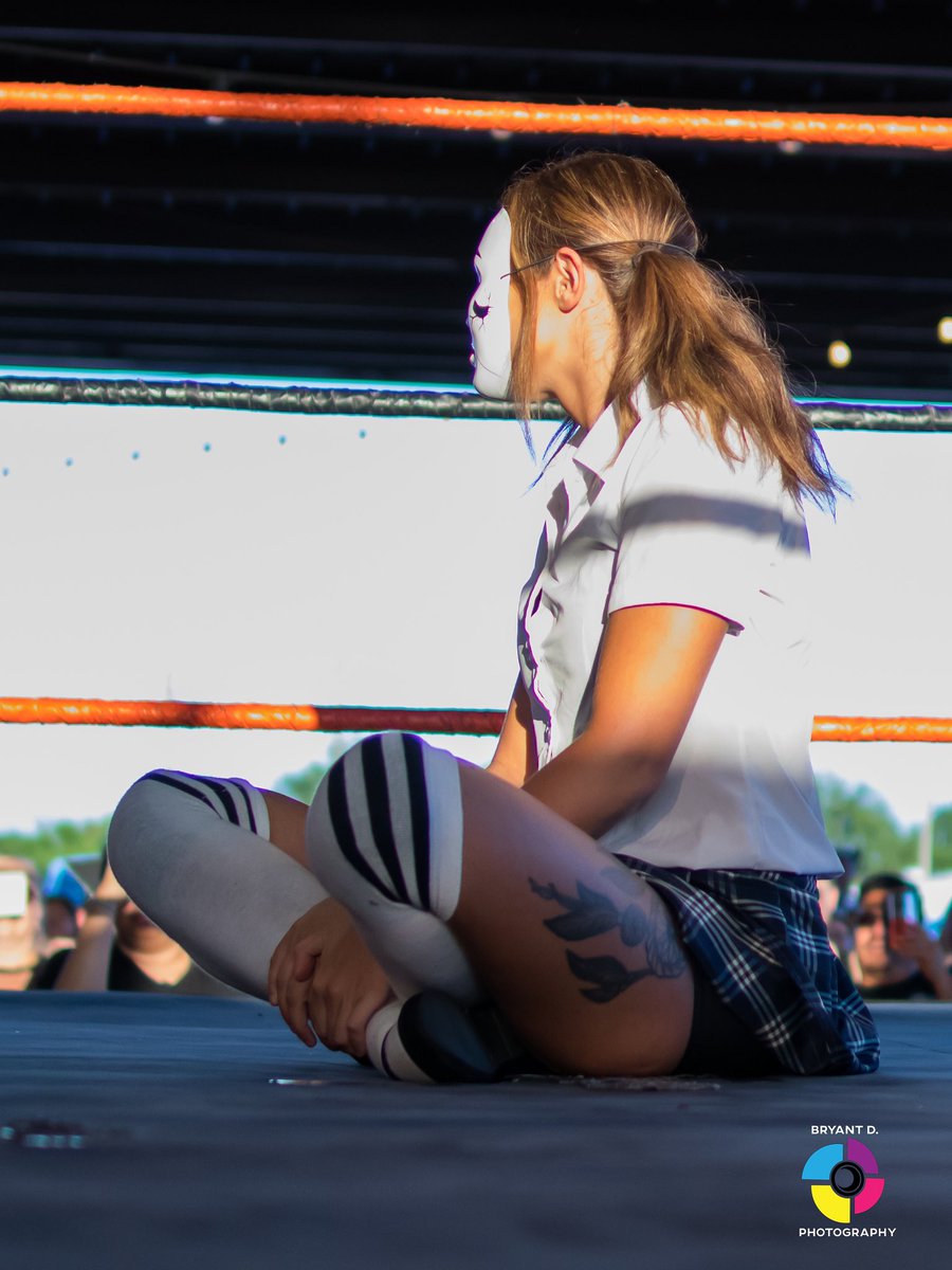 ShawnaReed93's tweet photo. Thanks so much to @BDPhotography88 for these awesome shots from #MPWKeepEmTalkin!!!! #WomensWrestling #MissionPro #daughterofathousandmaniacs #alexgracia https://t.co/NL13bBdNuB