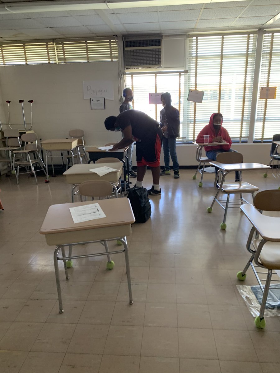 BraxtonMcLaurin's tweet image. #CCSRISE2021!  Middle School making it happen with no power!