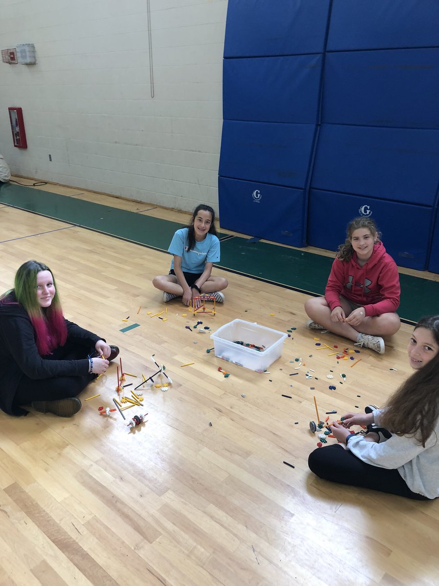 CenterWindham's tweet photo. Seniorita Couser planned a fun day of choice activities for STEAM students this morning! 🏗🔧 @WCS_STEAM https://t.co/YxH5Kg2V7e