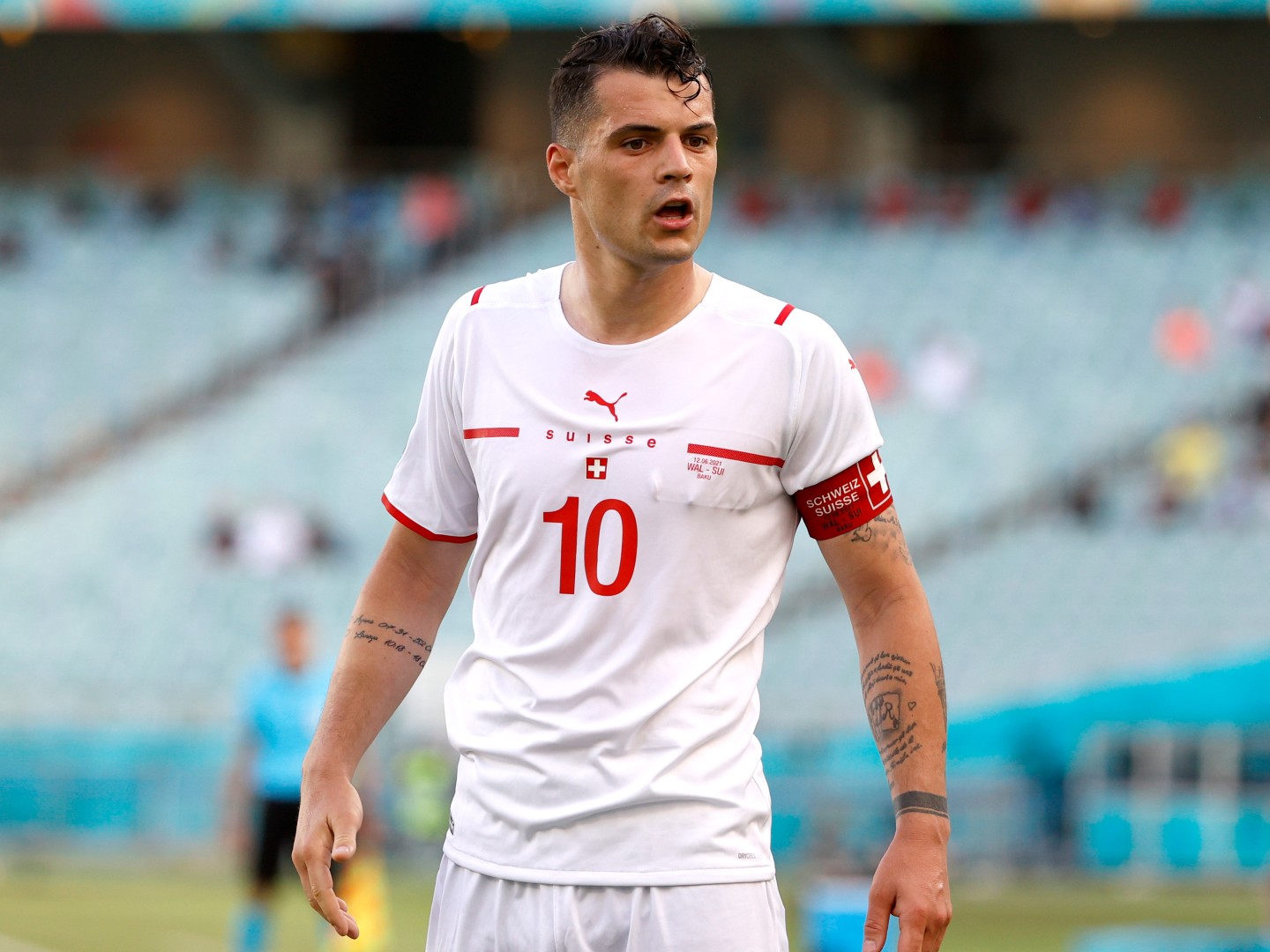Goal Japan イメチェン グループステージ 第2戦でイタリア代表と対戦 17日 04 00 Ko する スイス 代表 イタリア戦に向けたトレーニングに キャプテンの ジャカ が新しい髪型で登場 Euro Ita Sui T Co Iaanhurn6t Goal Japan イメチェン グループステージ 第2戦でイタリア代表と対戦 17日 04 00 Ko する スイス 代表 イタリア戦に向けたトレーニングに キャプテンの ジャカ が新しい髪型で登場 Euro Ita Sui T Co Iaanhurn6t