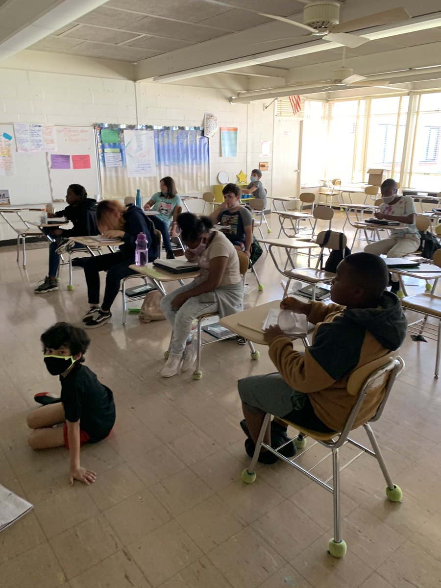 BraxtonMcLaurin's tweet image. #CCSRISE2021! And still we RISE! No power, No Problem! Learning still happens at CCS RISE! Camp Aloha at McArthur!
