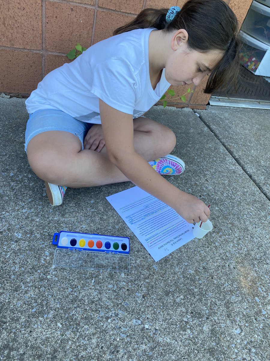 Today we analyzed a model essay and painted it! Yes we are enjoying the fresh air and breeze as we work 😍 <a href="/BarfieldCamp/">BarfieldSummerCamp</a> #PaintedEssay #Analyze #FreshAirFreshWork #AllSmiles