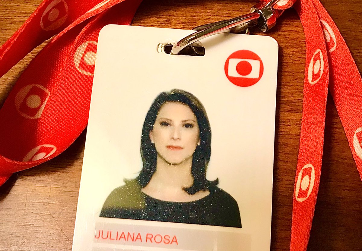 julianarosa_'s tweet image. Amigos, depois de 20 anos na Globo, aceitei um novo desafio! Só tenho a agradecer por tantas histórias que vivi. Tenho orgulho de ter feito parte deste time de alto nível do jornalismo profissional. Vou tirar uns dias de descanso e, em breve, contarei tudo pra vocês! Até já! ❤️