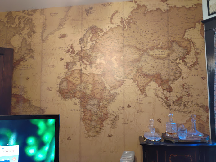 MBHenry1985's tweet image. My office wallpaper has proven useful more than once. So have those decanters. 
#amwriting #HistoricalFiction #WritingSpace