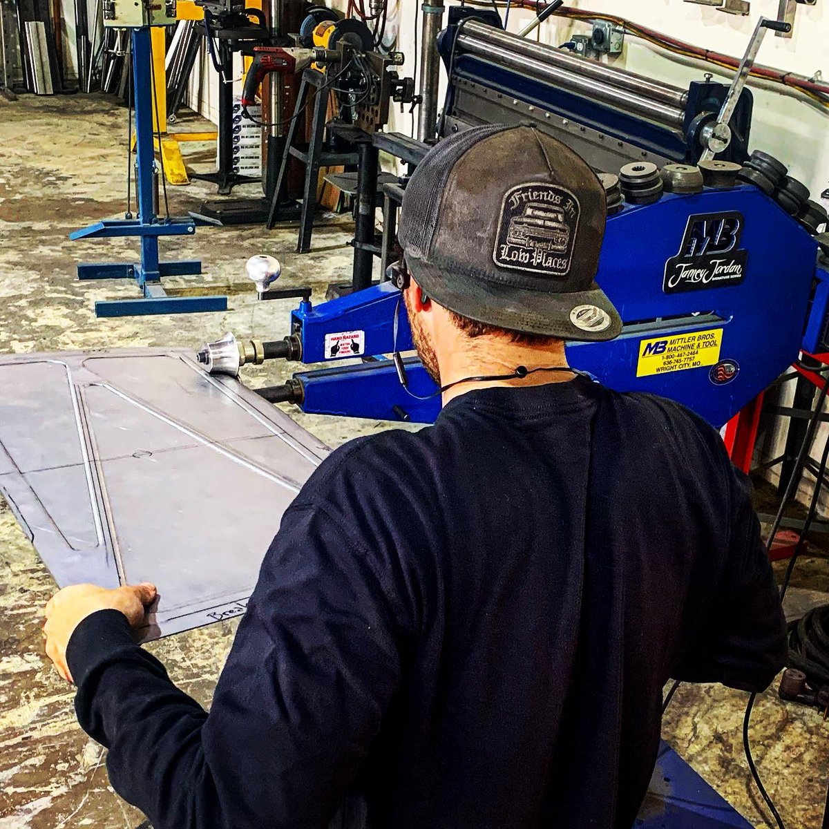 #repost @lo_ti10

@thefablablv one and only @tylerdalerr putting in work on the #jameyjordan #mittlerbros equipment! 

#thefablablv #devilsinthedetails #beadrolling #customshop #whatyouwant #theygotwhatyouneed