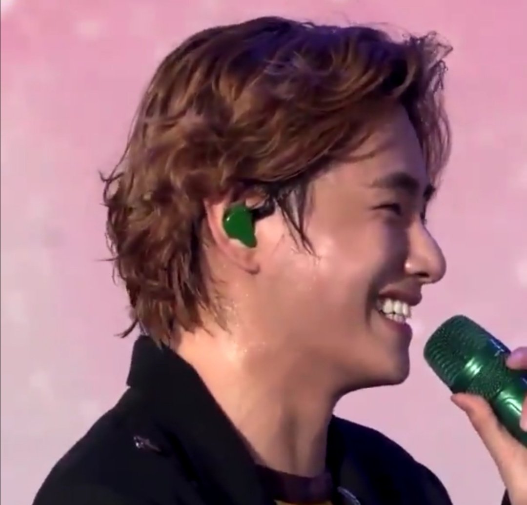 BTS_UPDATES⁷ 🧈💛 on Twitter "🐯 I'm allergic to beans 🐰 what? u're not