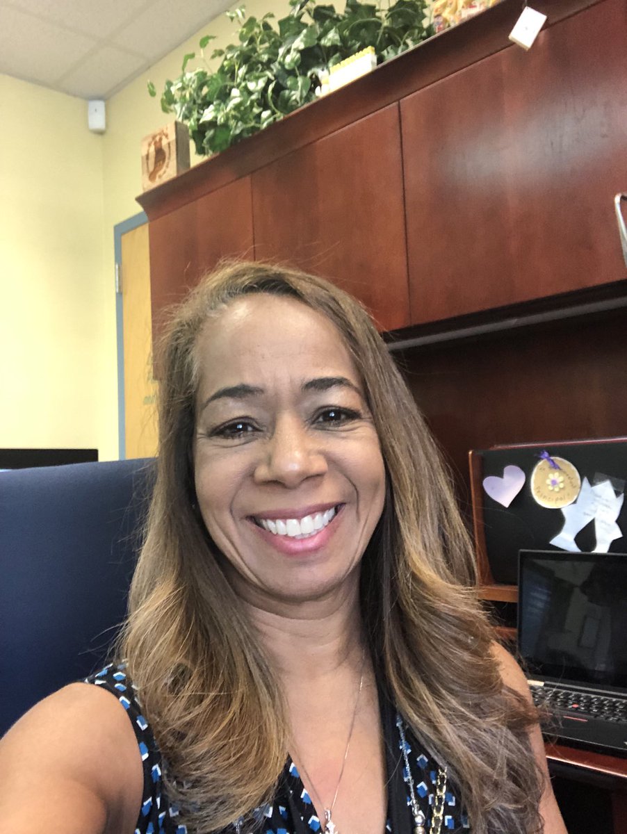 hdevaughn's tweet image. #NationalSelfieDay