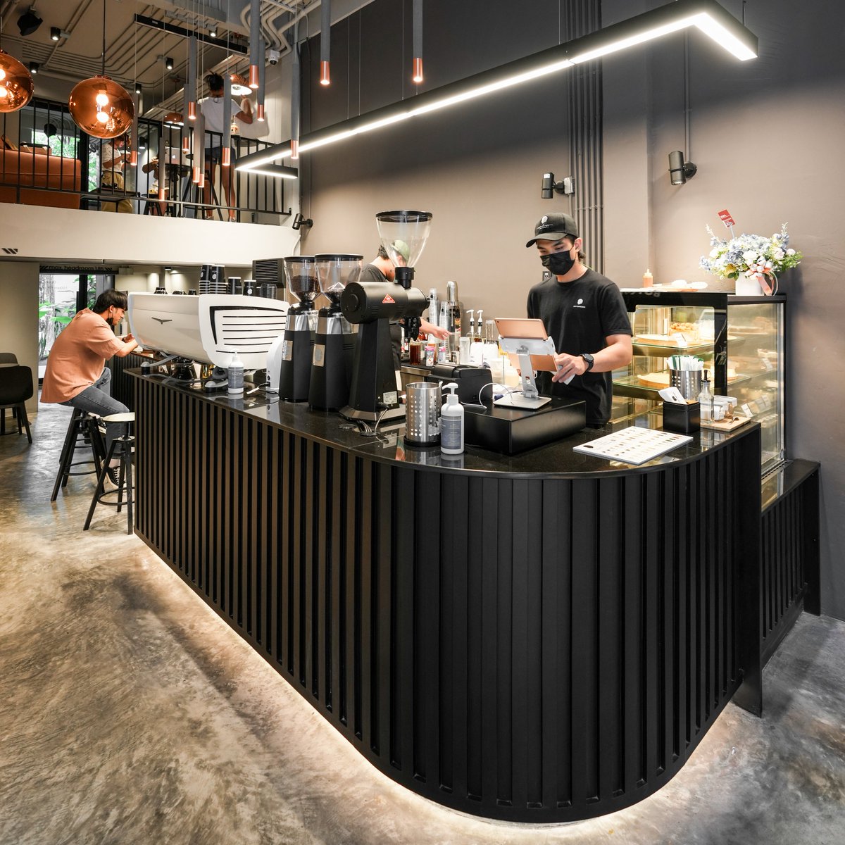 CafeStoryTH's tweet photo. #รีวิว Mindscape Café By Bottomless 🏡☕️🍰🍃 #ห้วยขวาง

คาเฟ่เปิดใหม่ย่านห้วยขวางจากแบรนด์ Bottomless ชื่อดังฝั่งนนทบุรี โดยคอนเซ็ปท์ร้านเป็นแบบ Modern Loft พร้อมพื้นที่สีเขียวที่เป็นเหมือนโอเอซิสใจกลางเมืองให้ได้นั่งจิบเครื่องดื่มแก้วโปรดในบรรยากาศสบายๆ 😊 https://t.co/cj5XujANoA