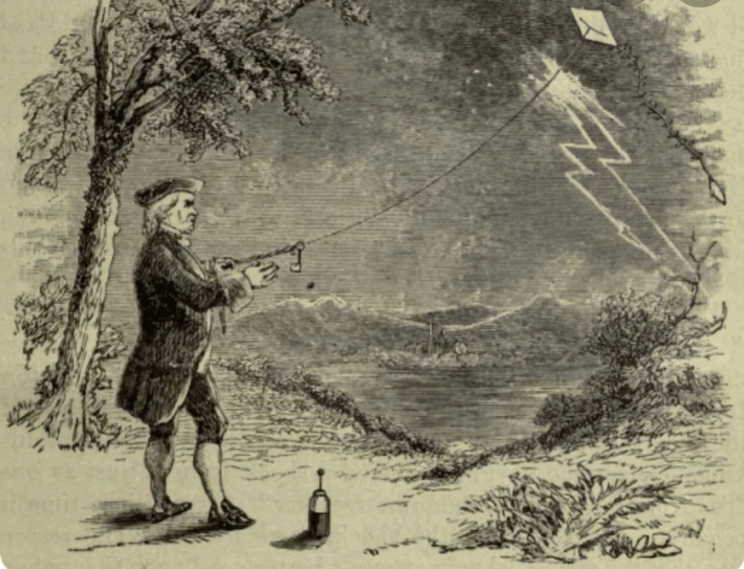 masvaletarde913's tweet image. #UnDiaComoHoy 
1752 - El científico y político estadounidense Benjamin Franklin remonta un barrilete de armazón metálica durante un día de tormenta en Filadelfia y demuestra que los rayos son descargas eléctricas de las nubes. Así nació el pararrayos, que patentó un año después.