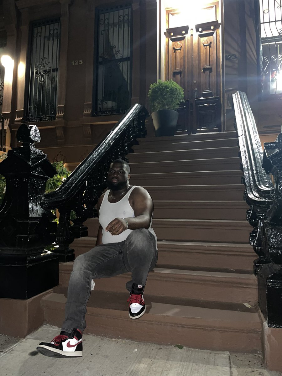 JESONJAMZ's tweet photo. @DomDaTrainer 6’3 @ 303 get at meee 😅🥳🤞🏾 https://t.co/ZoMkPlmHYv
