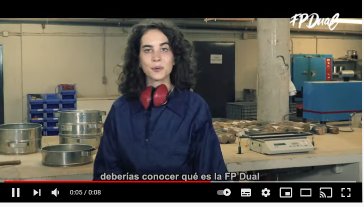 Hoy hemos puesto en marcha la campaña transmedia titulada 'Tienes muchas razones para elegir FP Dual': desde la #FEFCL queremos que estudiantes y familias conozcan las ventajas de la #FPDual y de todas sus posibilidades de #empleabilidad y de #desarrollo laboral. #FormarFuturo