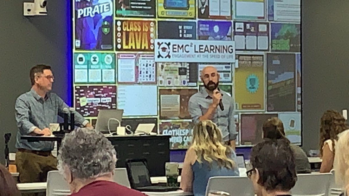 DigitalTISD's tweet image. John Meehan is @EdTech_Hugh ‘s doppelgänger! @MeehanEDU