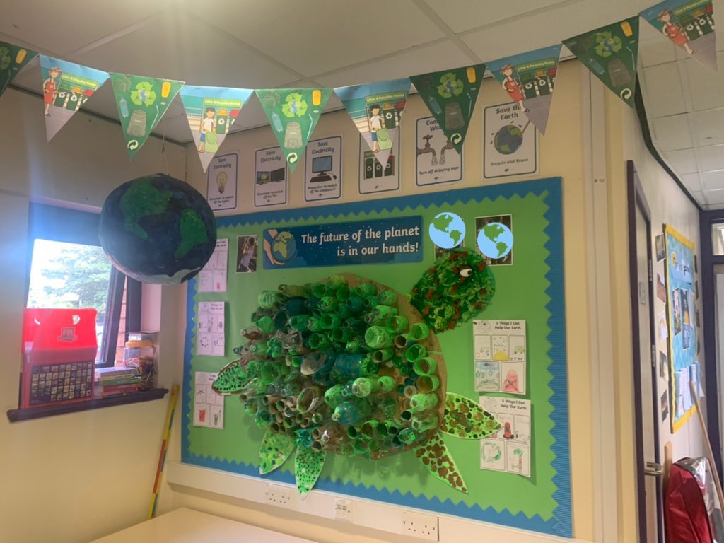 missT___'s tweet photo. Our children and I created this masterpiece as I have been trying to teach the importance of being kind to our planet, for their future. All from recycled materials 🐢 I am very proud #environment #recycle #ClimateAction #educationmatters #savetheturtles #savetheplanet @MrHanlon2 https://t.co/Ca1IVDB0Cu