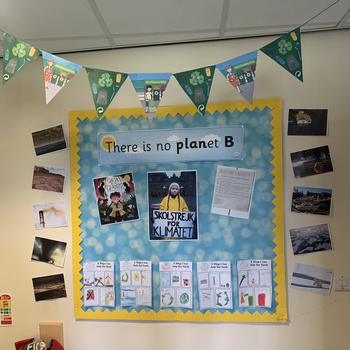 missT___'s tweet photo. Our children and I created this masterpiece as I have been trying to teach the importance of being kind to our planet, for their future. All from recycled materials 🐢 I am very proud #environment #recycle #ClimateAction #educationmatters #savetheturtles #savetheplanet @MrHanlon2 https://t.co/Ca1IVDB0Cu
