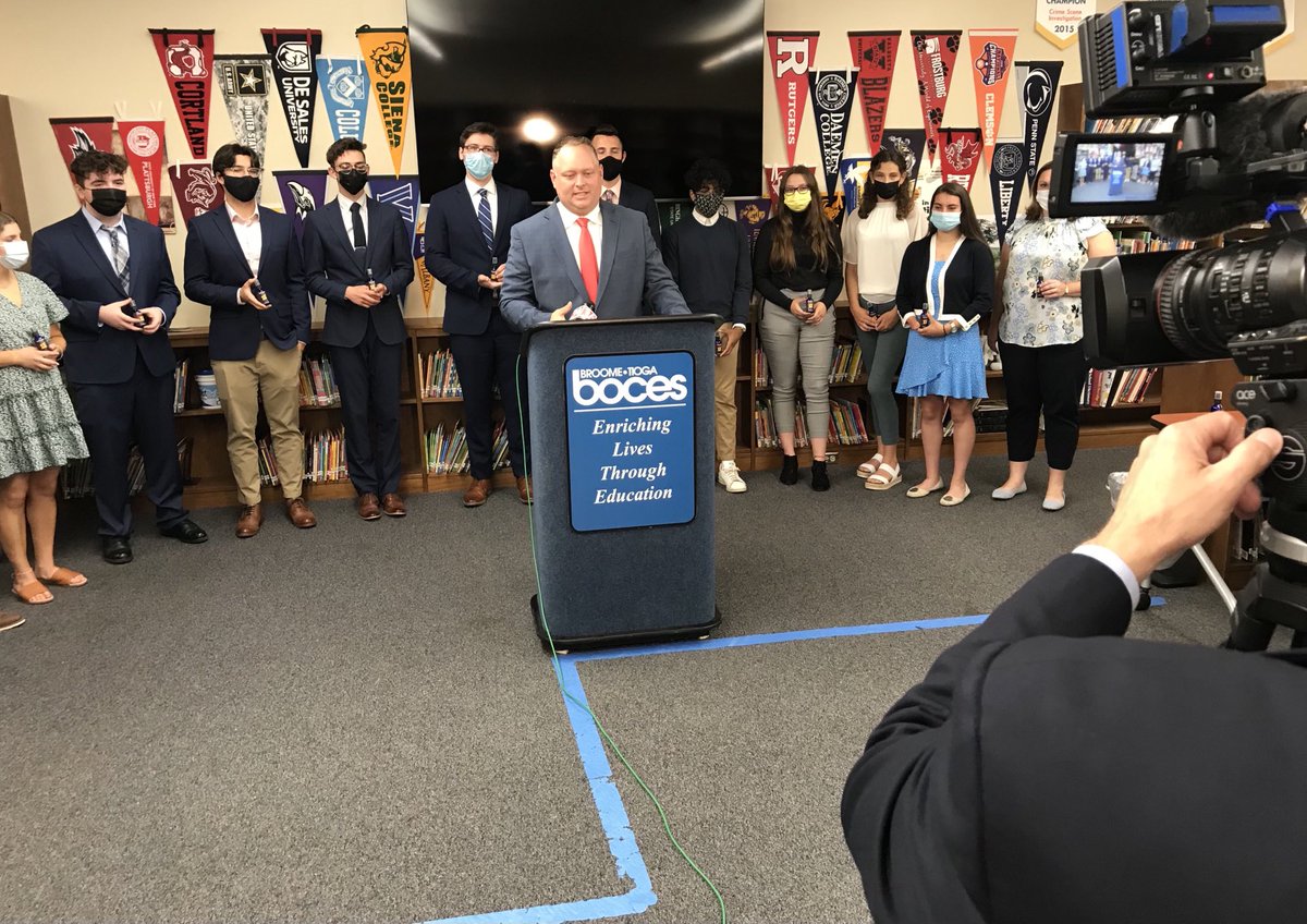 BTBOCES_IP's tweet photo. (2/2) We held a press conference this morning to present a new Champions of Change award (from NYSSBA) to our @BroomeBOCES New Visions Business Academy student-run company 13 Visionaries.  @BOCESofNYS @BTCareerTechED @McNairBOCES https://t.co/EZpLSQYyZp