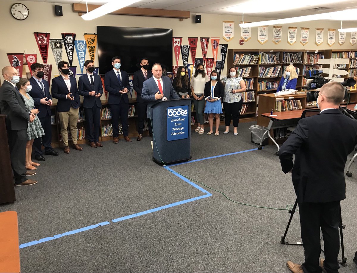 BTBOCES_IP's tweet photo. (2/2) We held a press conference this morning to present a new Champions of Change award (from NYSSBA) to our @BroomeBOCES New Visions Business Academy student-run company 13 Visionaries.  @BOCESofNYS @BTCareerTechED @McNairBOCES https://t.co/EZpLSQYyZp