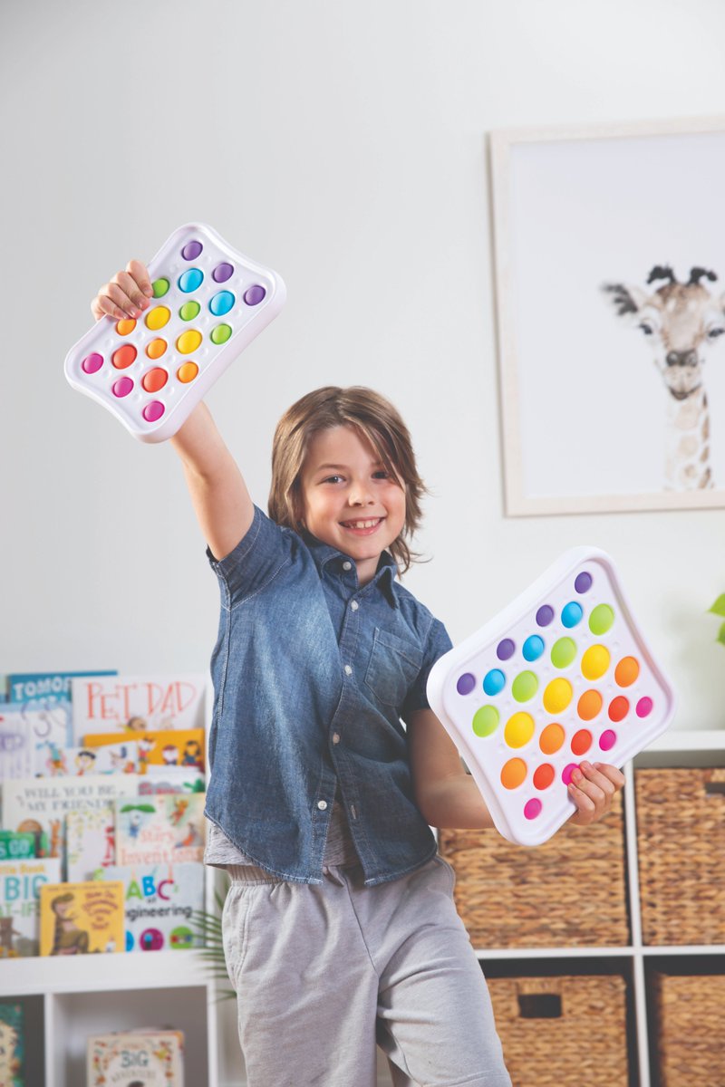 suburbanwifedp's tweet photo. Okay, time to admit it: Who else LOVES watching #fidgettoy TikToks? #Dimpl went viral and #DimplPops surely will too! #fidgetfriday https://t.co/03GBw76Aj9