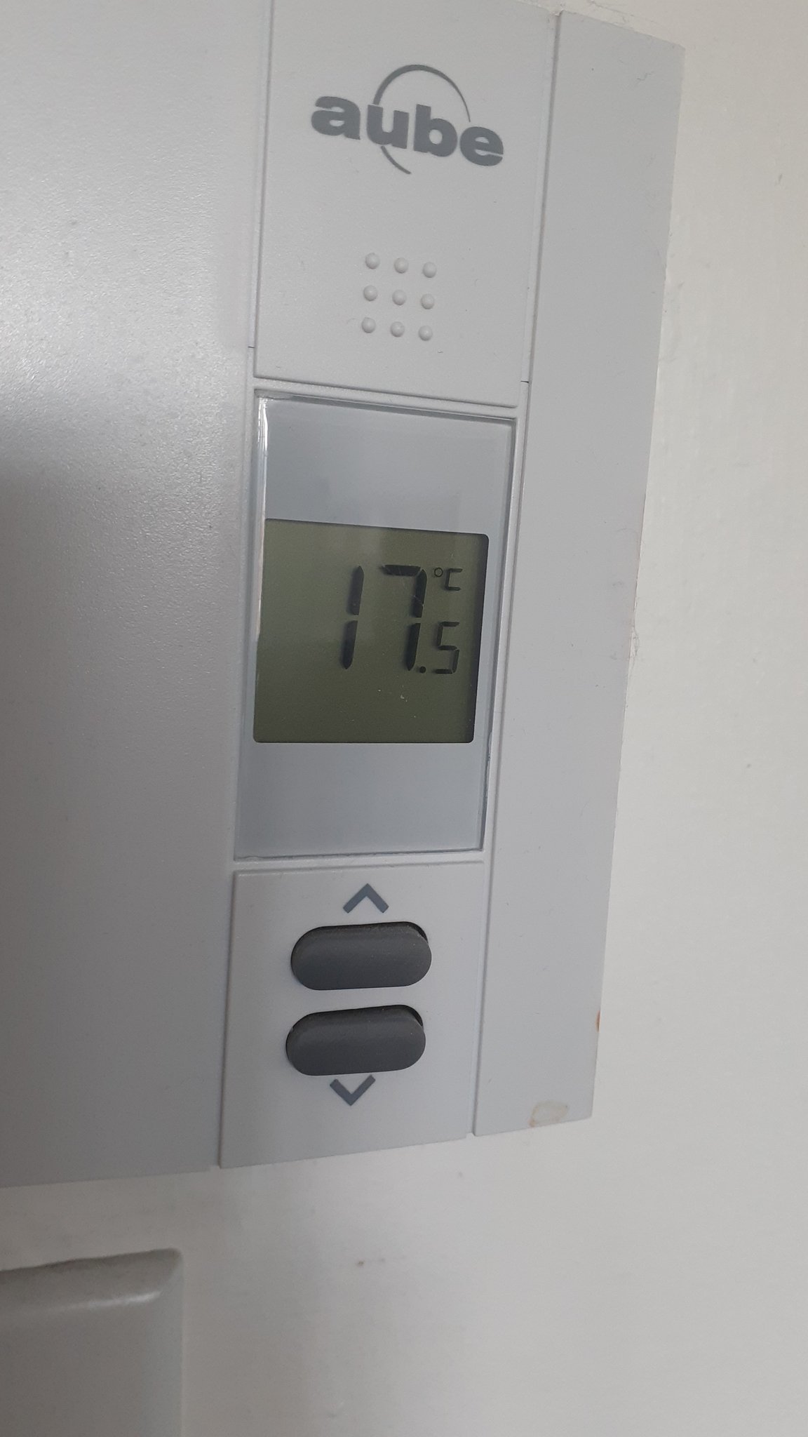 Current Temperature In My Place Getrekt On Twitter: "This Is The Current Temperature At My Place. Only Need  To Drop It A Couple More Degrees. God I Love Ac. #Airconditioning #Cold  #Easysummerliving Https://T.co/Xtruop9Ibw" / Twitter