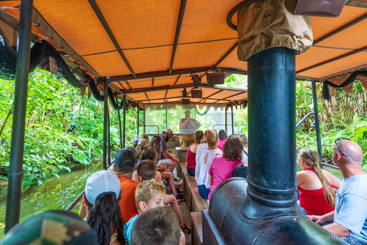 What has changed as Disney no longer requires masks to be worn and physical distancing is gone at the Walt Disney World theme parks wdwmagic.com/attractions/ma…