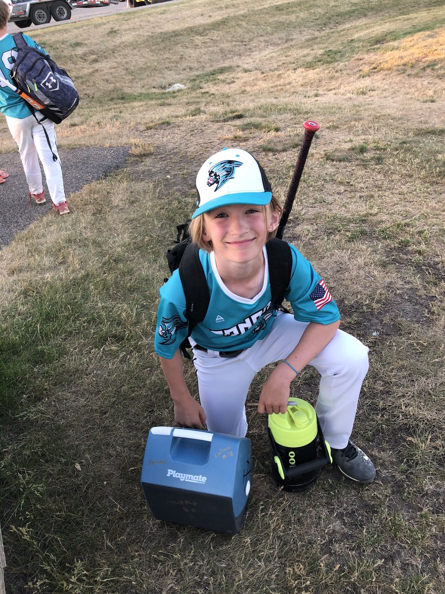 TornadoesBl's tweet photo. 10A Gold had a good battle with Eastview. Congrats to the Lunch Pail award winner Callan and the Hustle Hardhat winner Reed. This group continues to get better and work on the mental side of the game. #tornadoseason #10AGold #RYBA https://t.co/gmrNtUCqUz