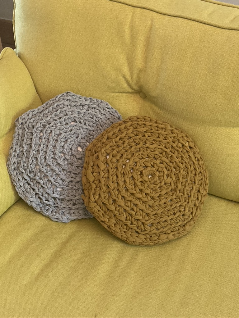 madebybeez's tweet photo. Crocheted cushions made with re-cycled t-shirt yarn. 
😀🐝
https://t.co/m5h9Xdv61X
#recycledyarn #ReduceReuseRecycle #recycledmaterials #crafts #localbusiness #supportsmallbusiness #handmade #buylocal #gifts #home #cushions #oxfordshirebusiness #smallbusinessuk https://t.co/kwGuZSFgI1