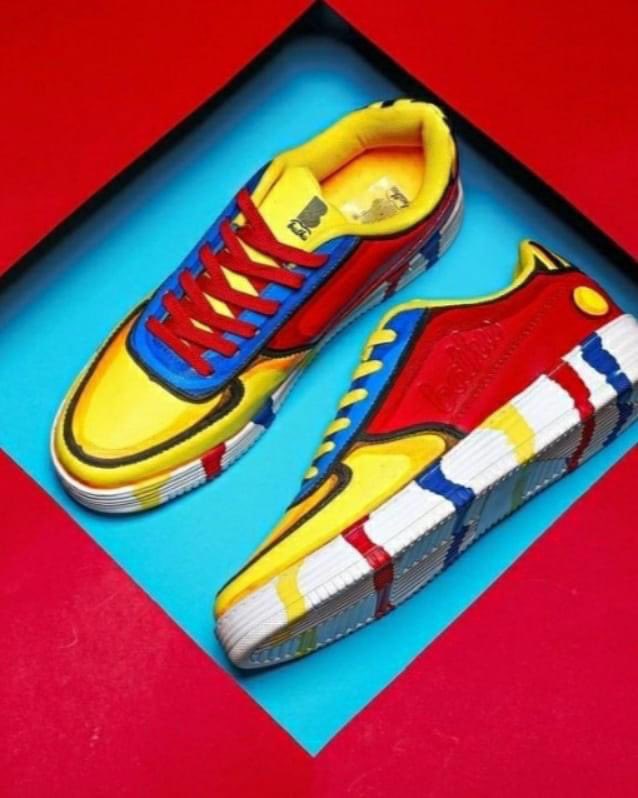 BLACKFAFF's tweet image. Sneakers influenced by cartoon characters (it's in the colours)
Stewie = @bathu_sa